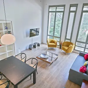 https://friendly-rentals-monet.topbarcelonahotels.com
